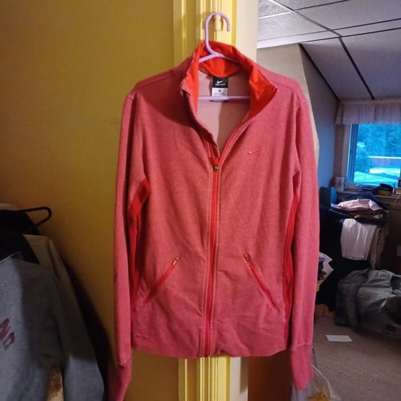 Nike Dri Fit Women's NIKE RUNNING Full Zip Track Jacket - Size Med Red - Picture 1 of 10